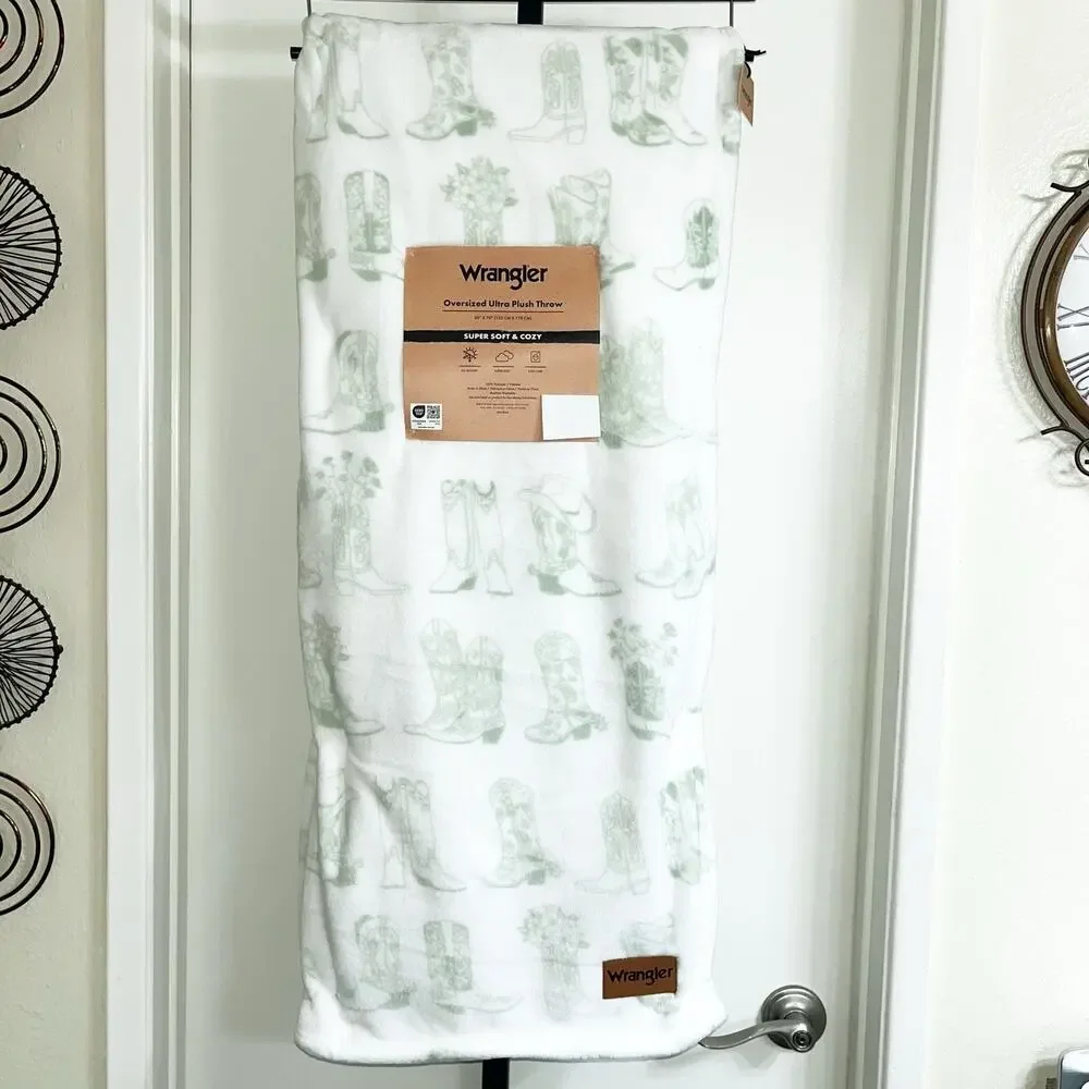 NEW Wrangler Oversized Ultra Plush Throw Blanket - Green White Farmhouse Western